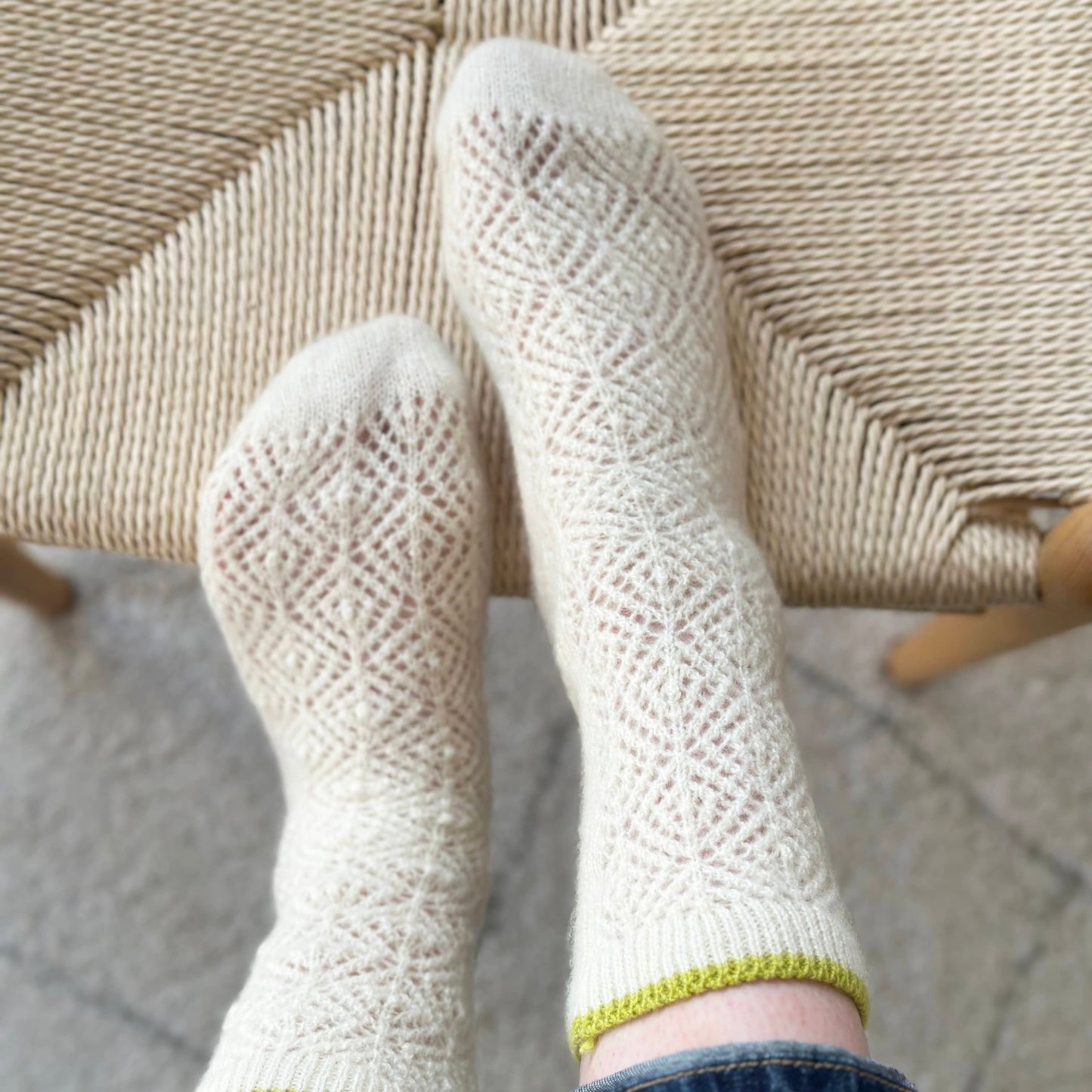 Handmade knitted lace socks by Cashmere Party in cream colour.  100% cashmere socks.  Modern knitted socks.